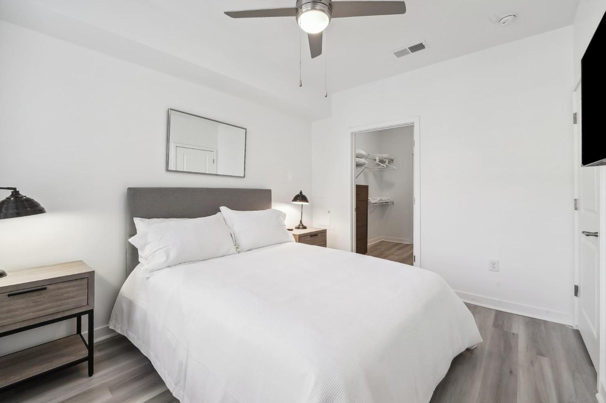 Premium And At Midtown 205 In *