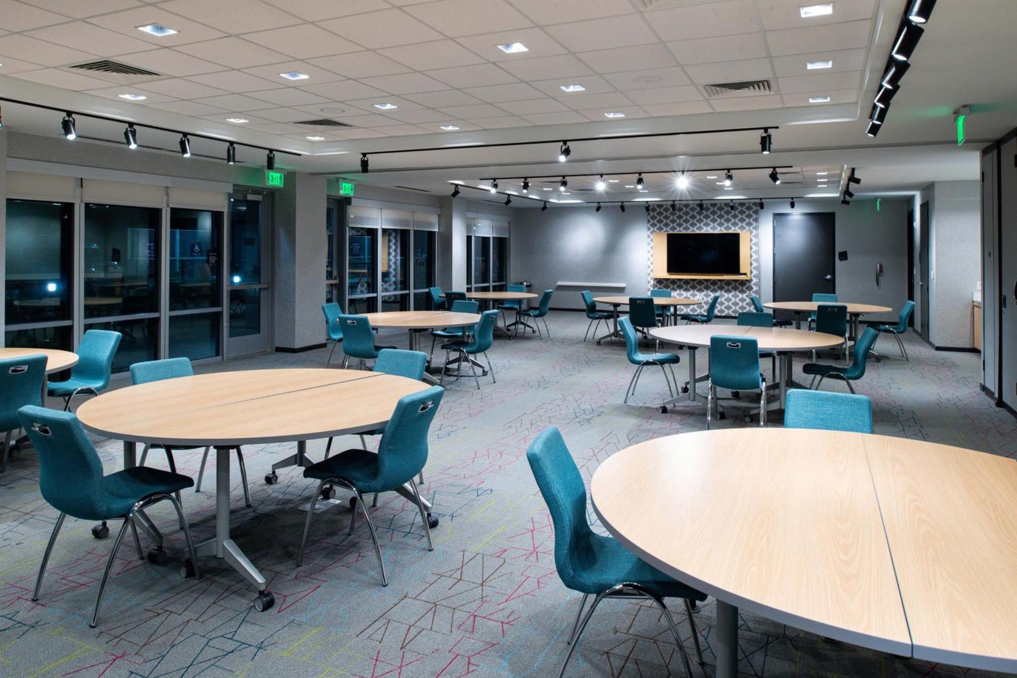 Aloft Airport Hotel Charlotte