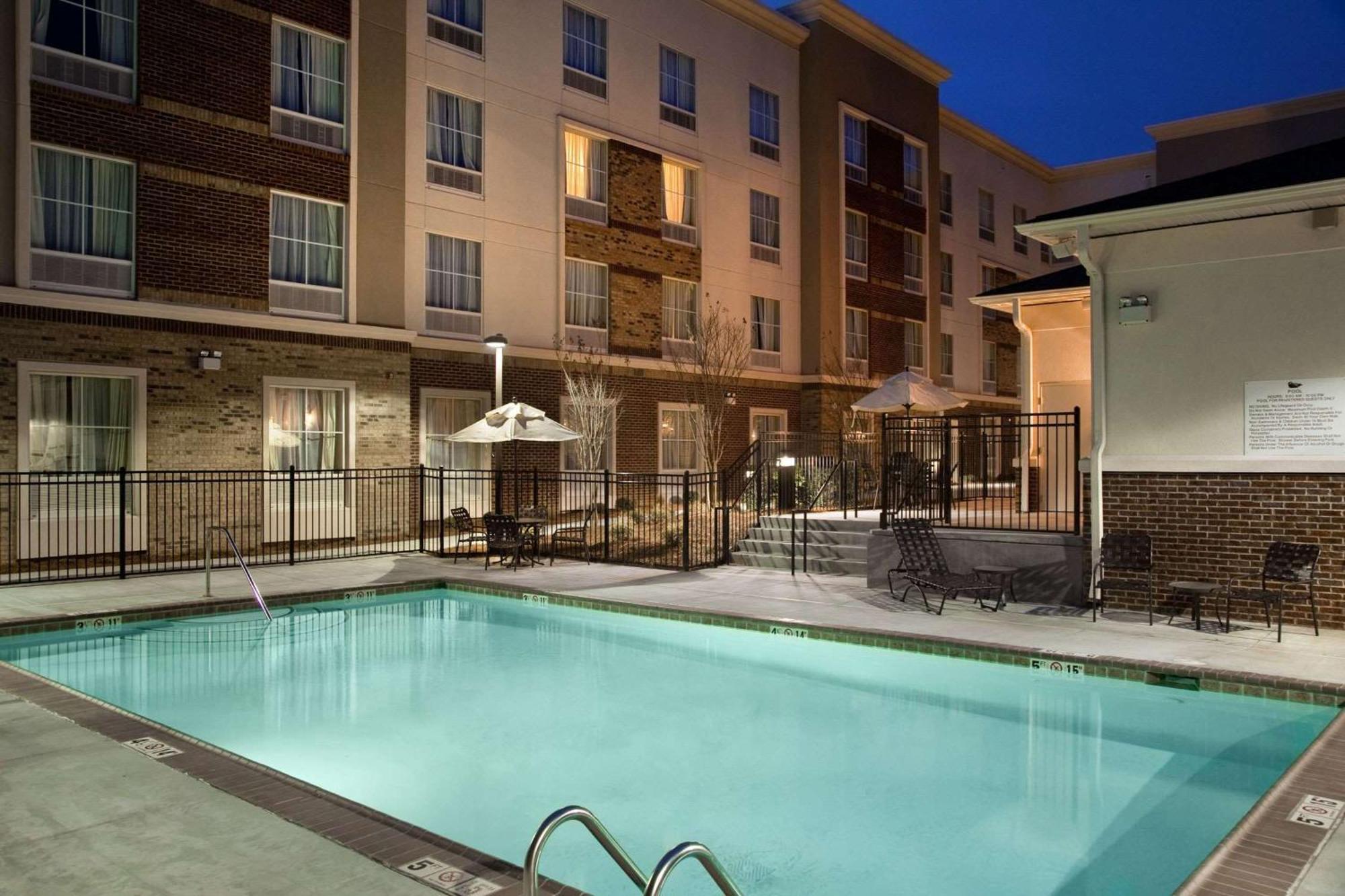 Homewood Ayrsley Hotel
