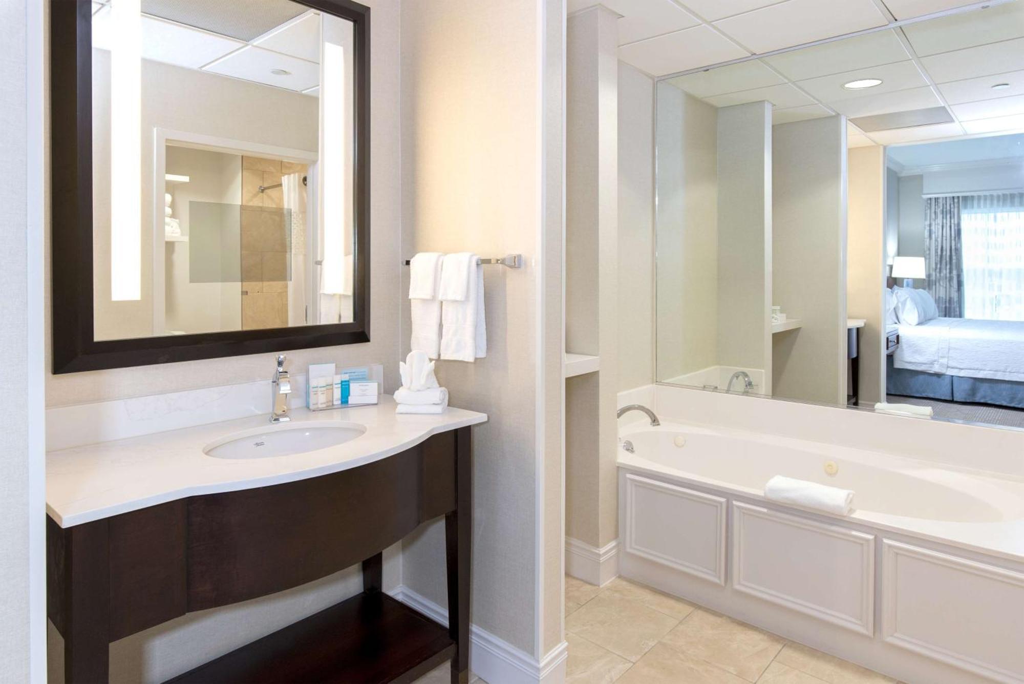 Hampton & South Park At Phillips Place 3* Charlotte