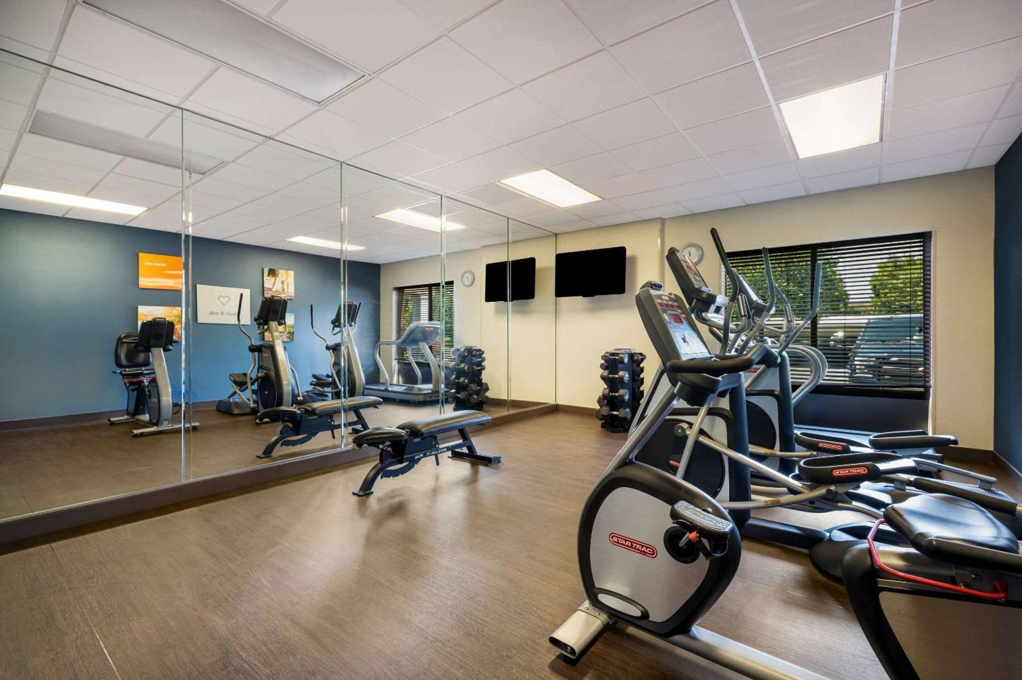 Comfort Northlake Hotel Charlotte