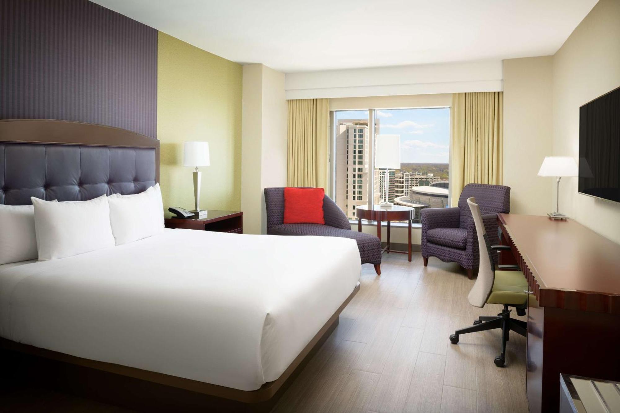 Hotel Hilton Uptown 4*