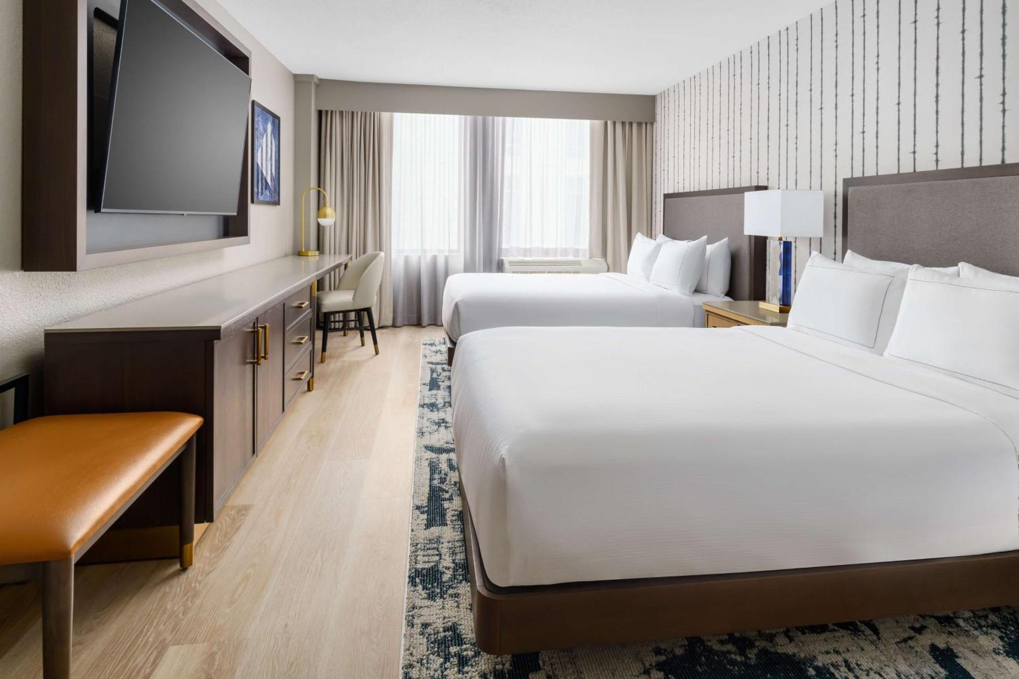Doubletree By Hilton Center Charlotte