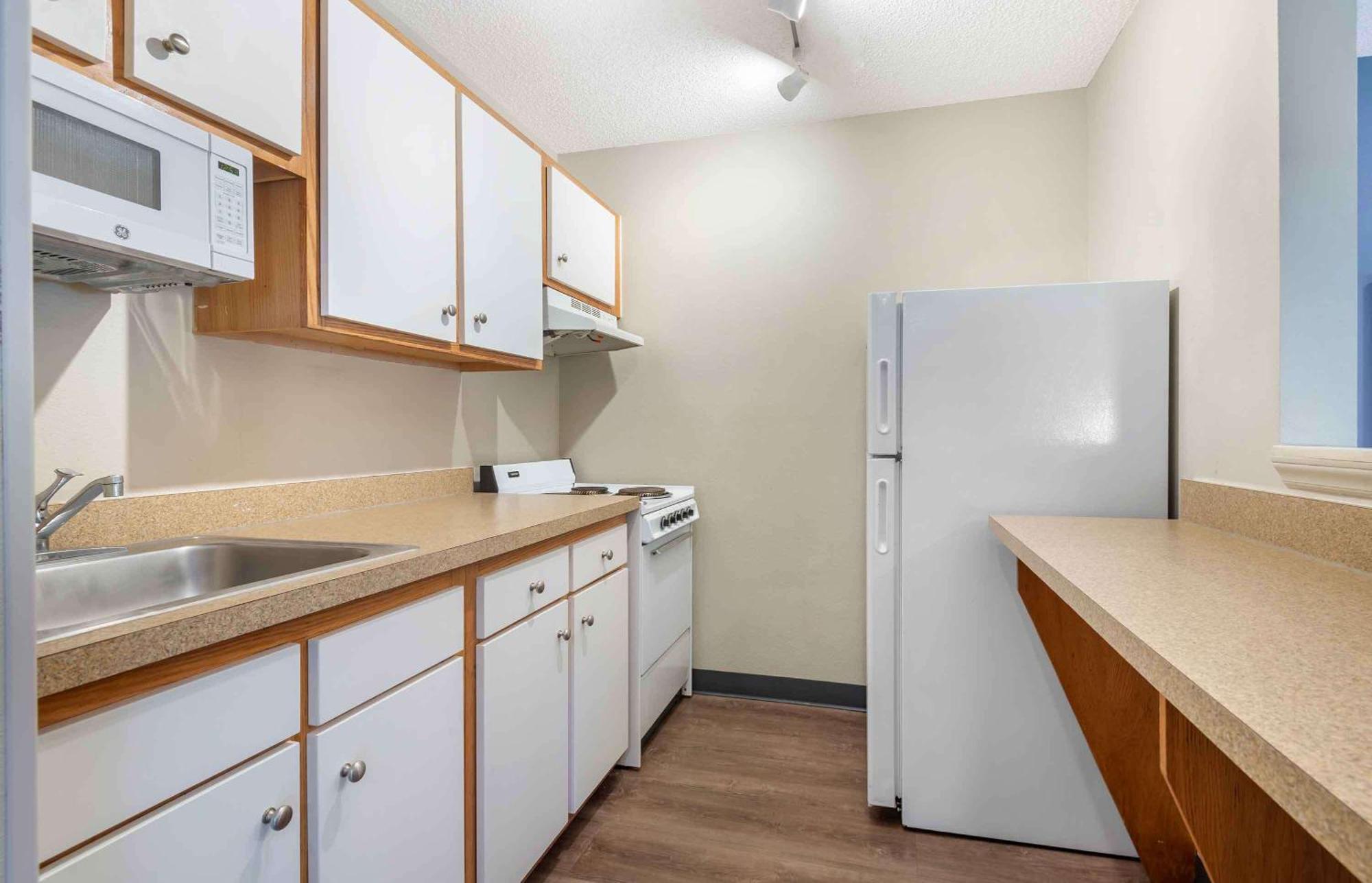 Extended America Select - - Place - E Mccullough Dr