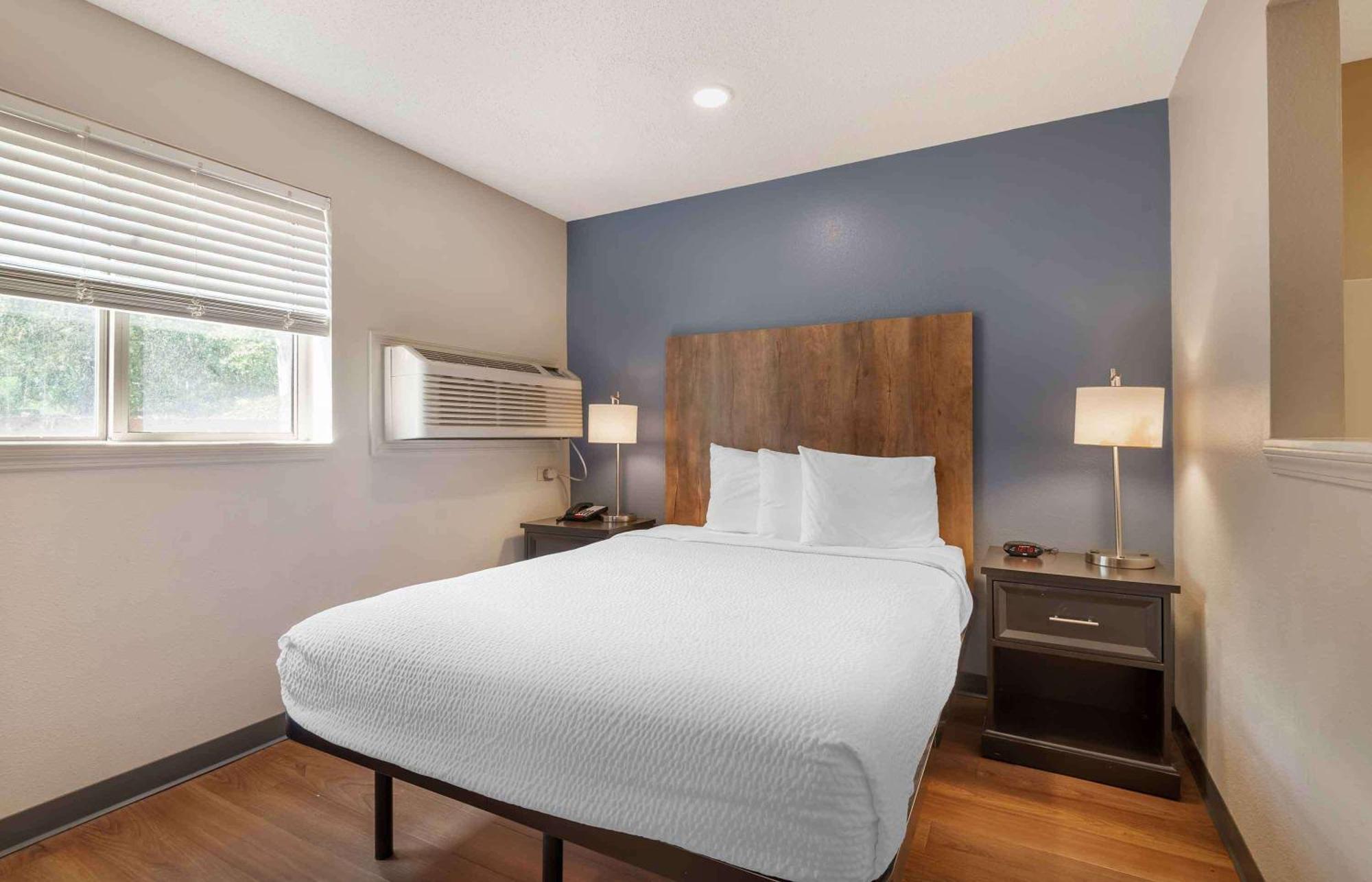 Extended America Select - - Place - E Mccullough Dr Hotel