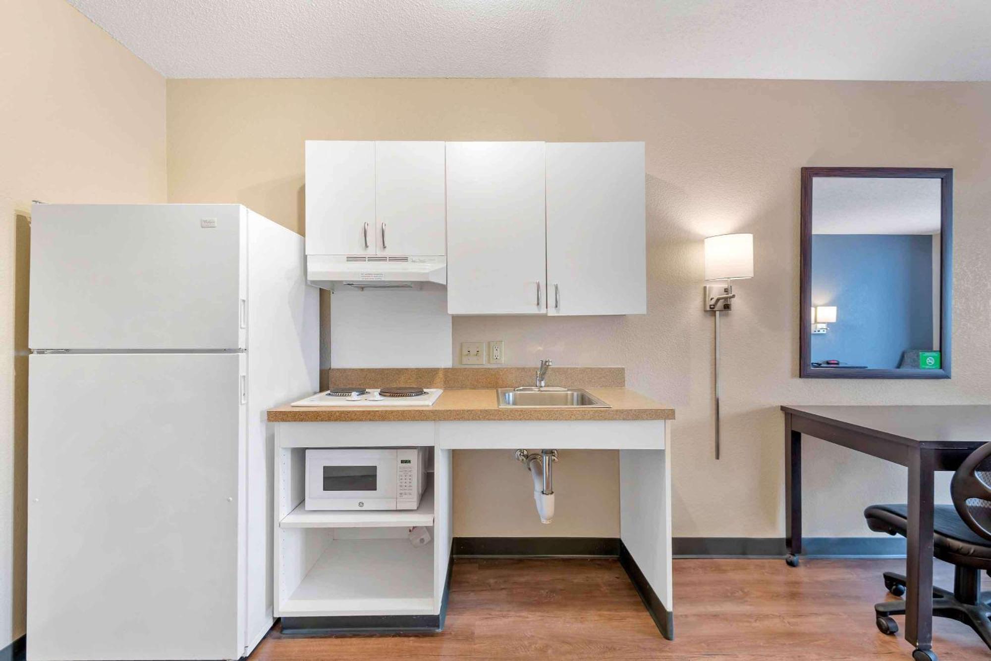 Extended America Select - - Place - E Mccullough Dr Hotel