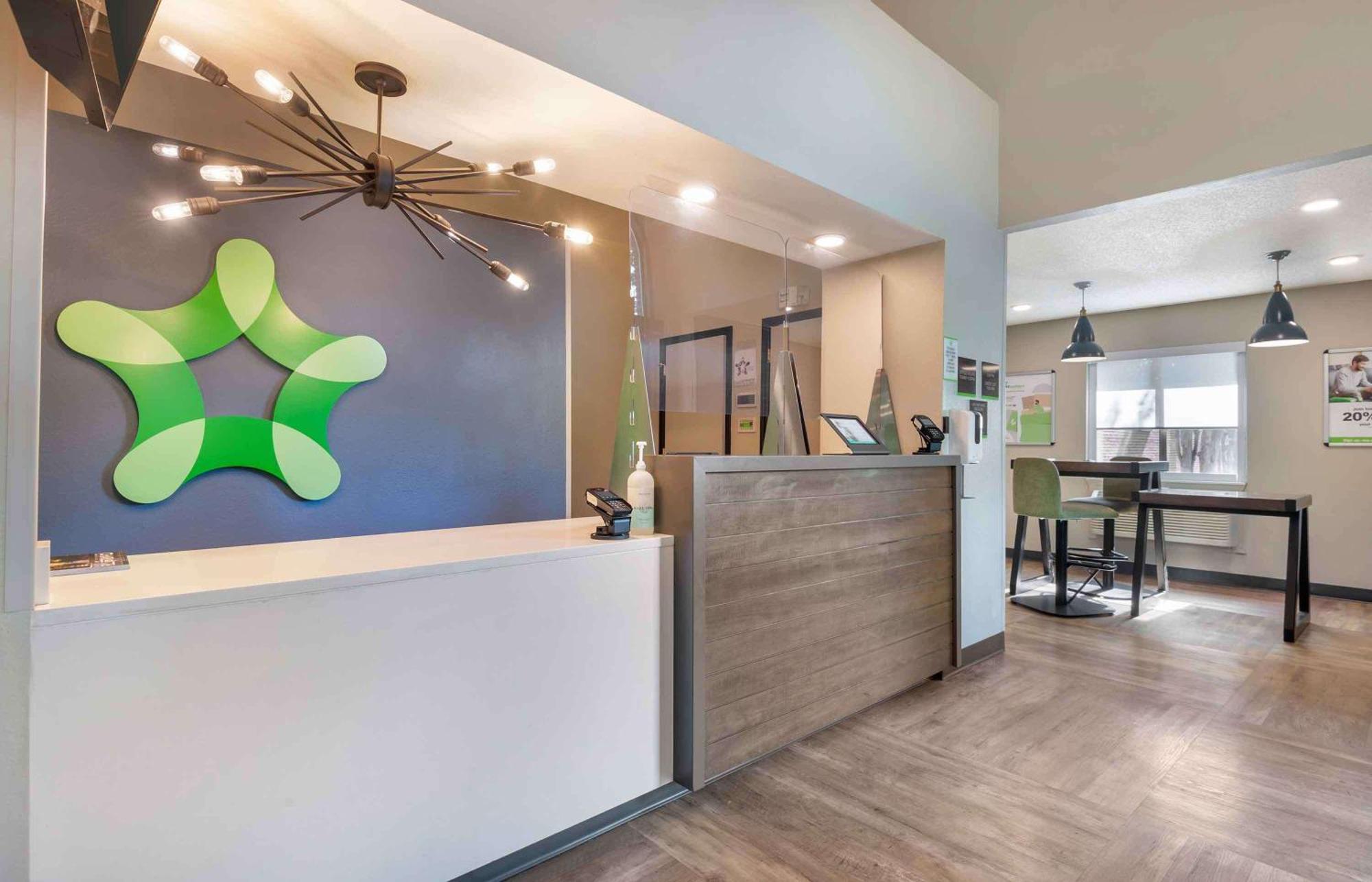 Hotel Extended America Select - - Place - E Mccullough Dr Charlotte