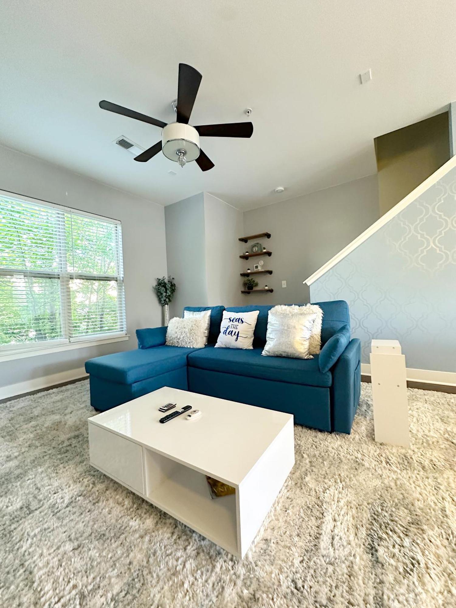Holiday home Modern Townhouse - 1 Min To Uptown Clt - Walk To Restaurants Charlotte
