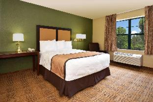 Extended America - - Place Charlotte