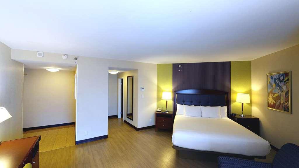 Hilton Uptown Hotel