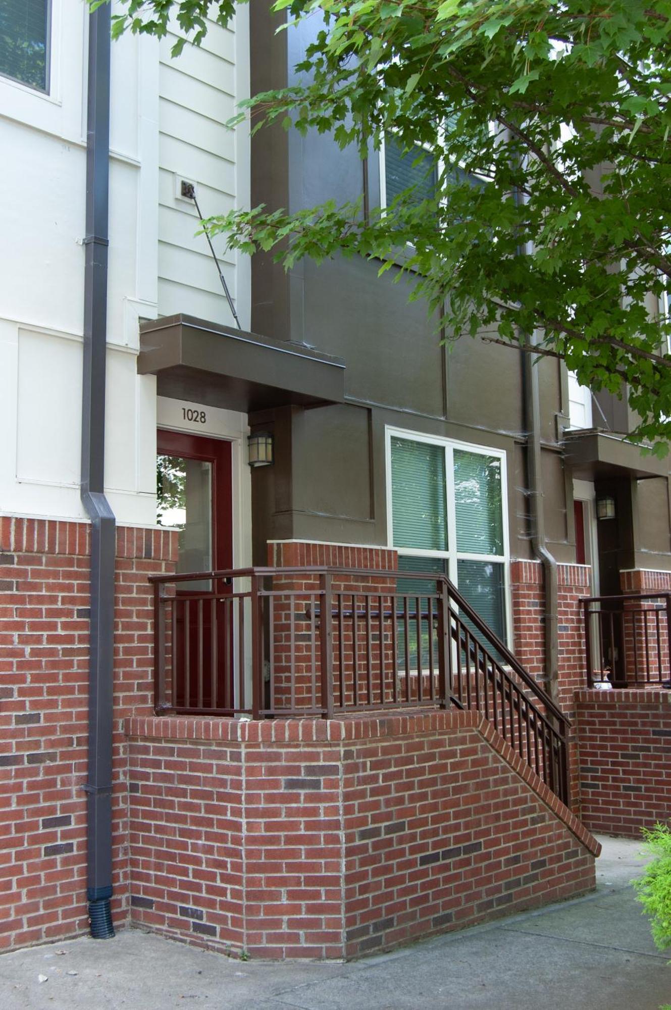 Modern Townhouse - 1 Min To Uptown Clt - Walk To Restaurants * Charlotte