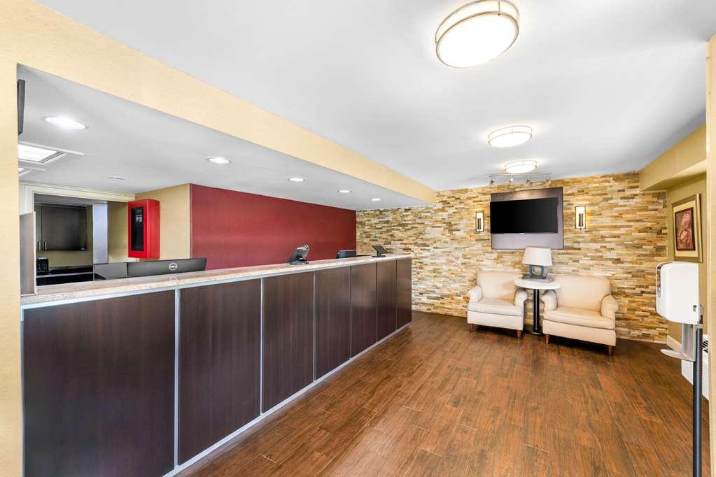 Hotel Econo Airport