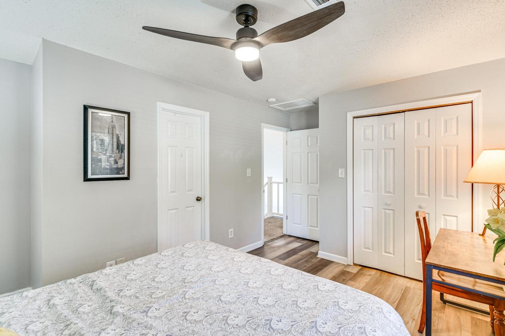 Pet-friendly With Deck Near Uptown! * Charlotte