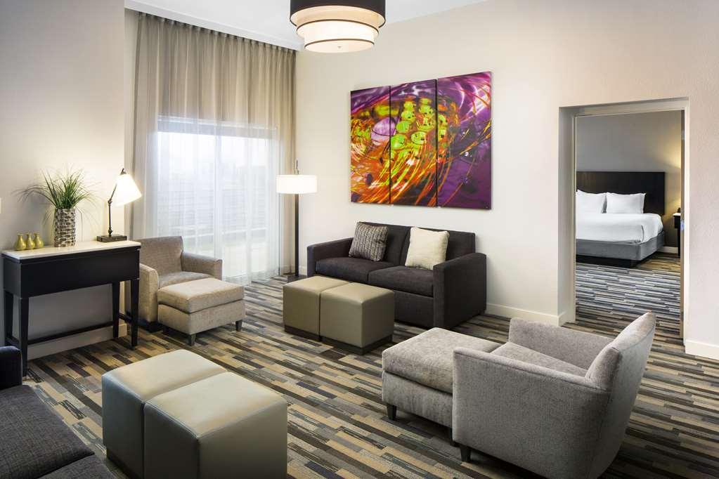 Hyatt House Center Hotel 3*