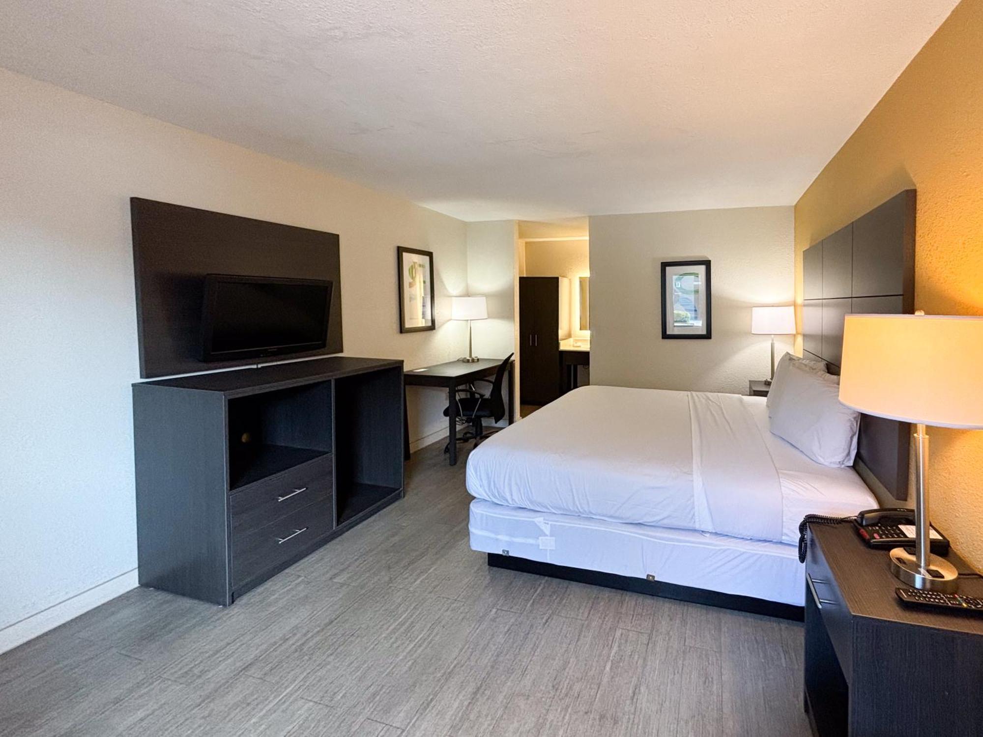 Hotel 6 Charlotte, Nc Northlake 2*