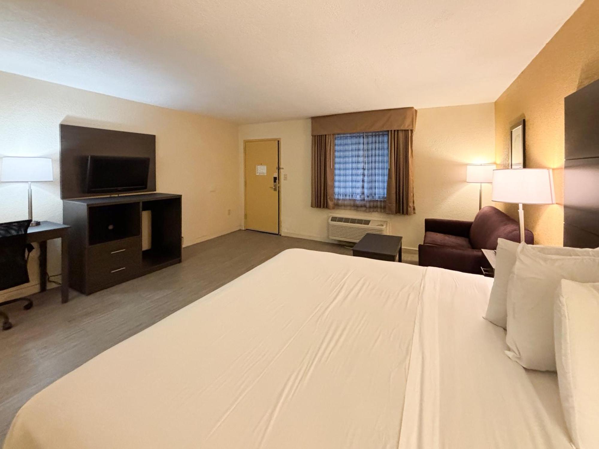 6 Charlotte, Nc Northlake Hotel Charlotte
