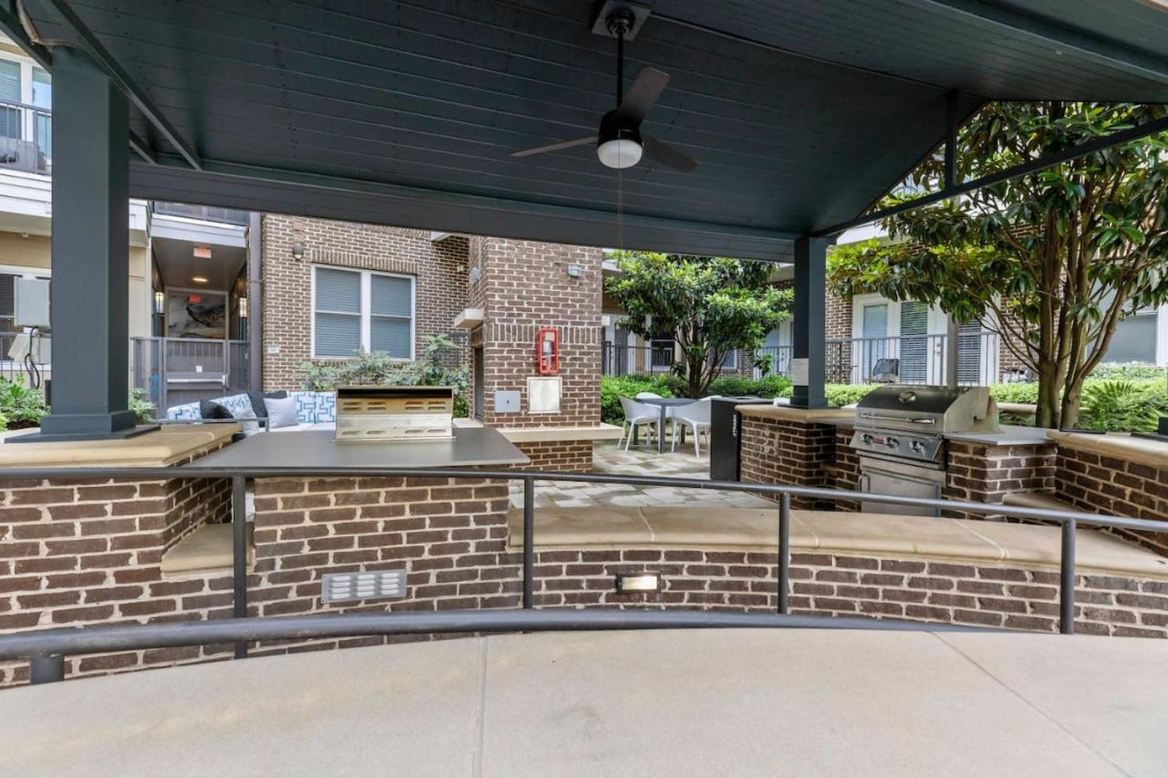 Spacious 2bd - 5 Min Dt, Gym, Parking, W-d - Sleep 12 * Charlotte