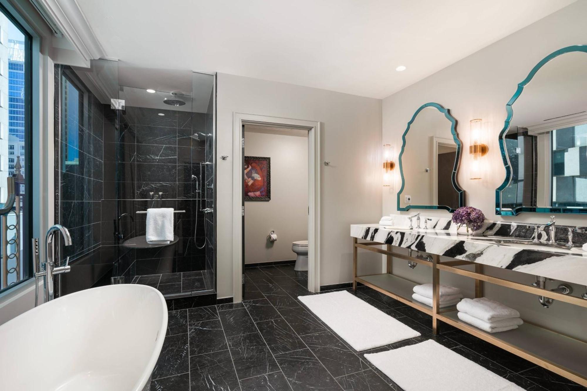 Hotel Grand Bohemian Charlotte, Autograph Collection 4*