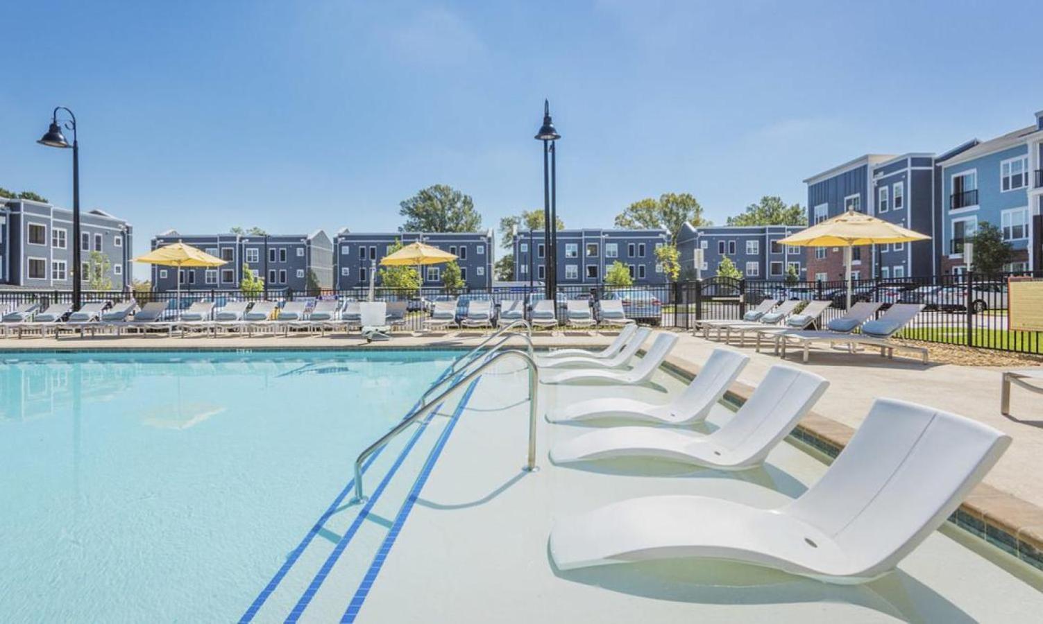 Landing At Pine 25 North End - 1 Bedroom In Tryon Hills Apartment *