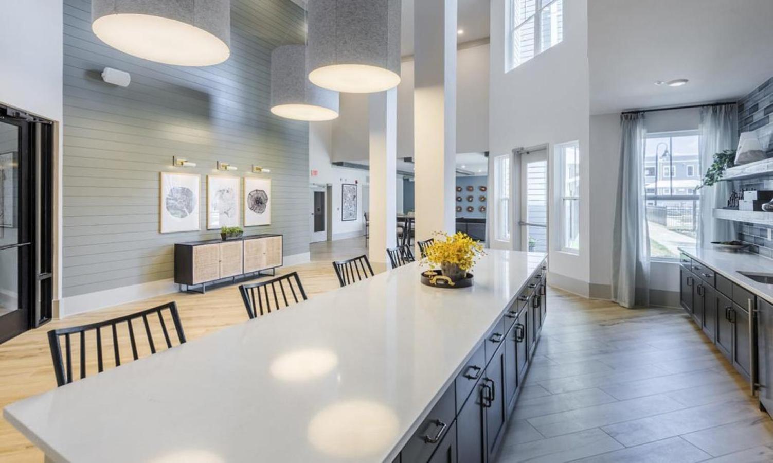 Apartment Landing At Pine 25 North End - 1 Bedroom In Tryon Hills Charlotte
