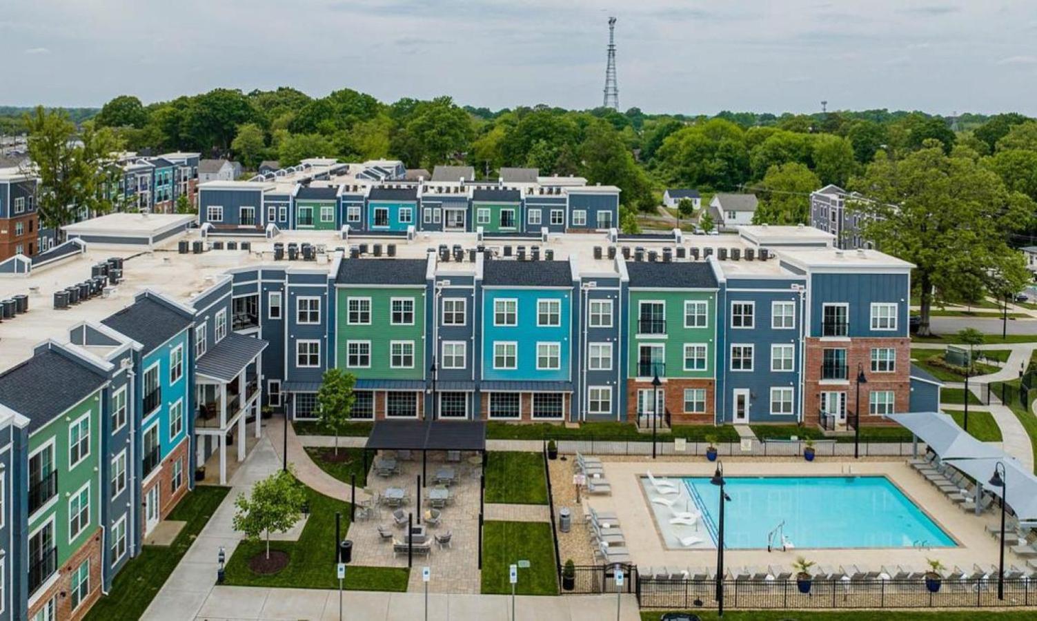 Landing At Pine 25 North End - 1 Bedroom In Tryon Hills * Charlotte
