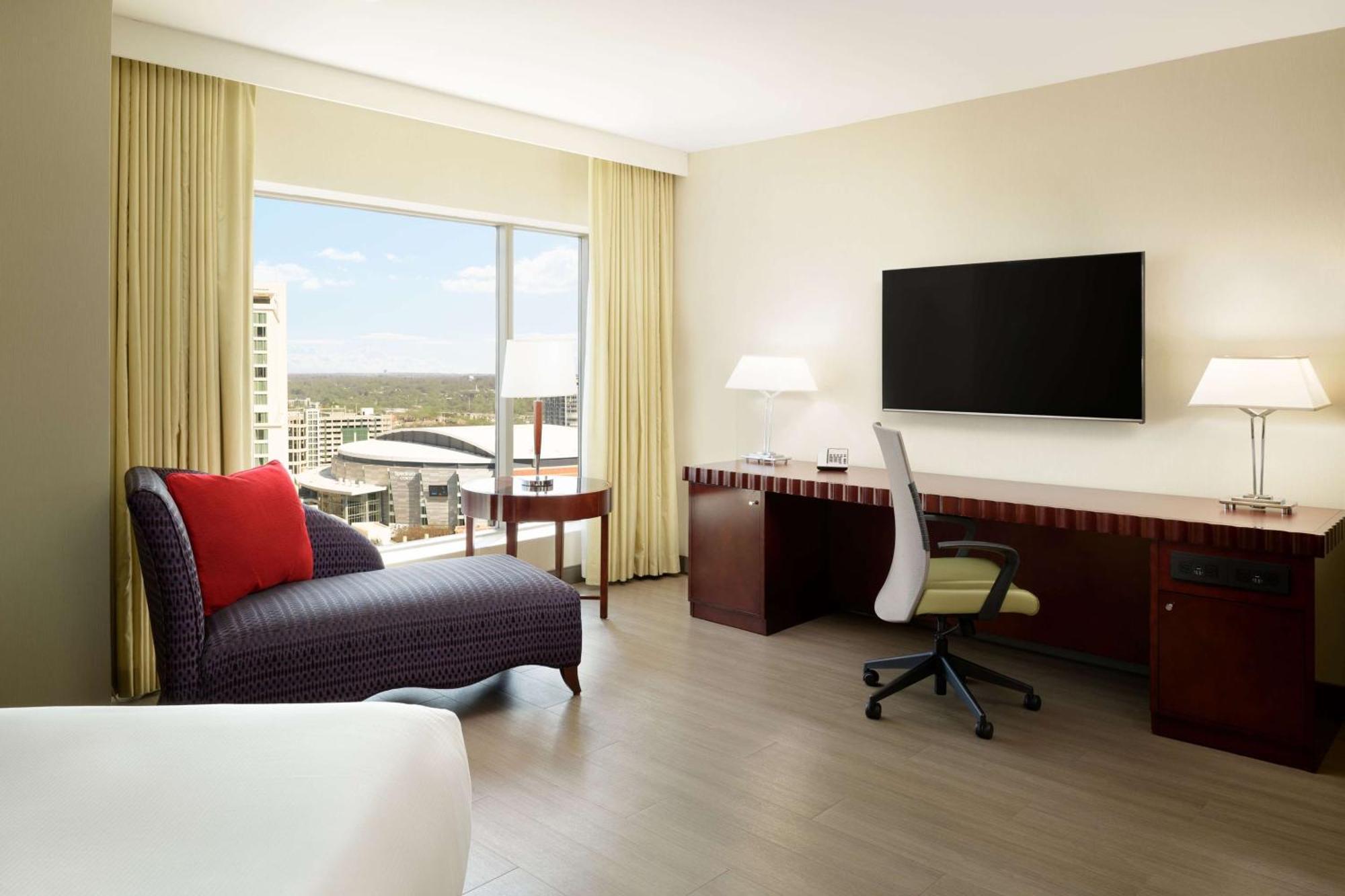 Hotel Hilton Uptown 4*