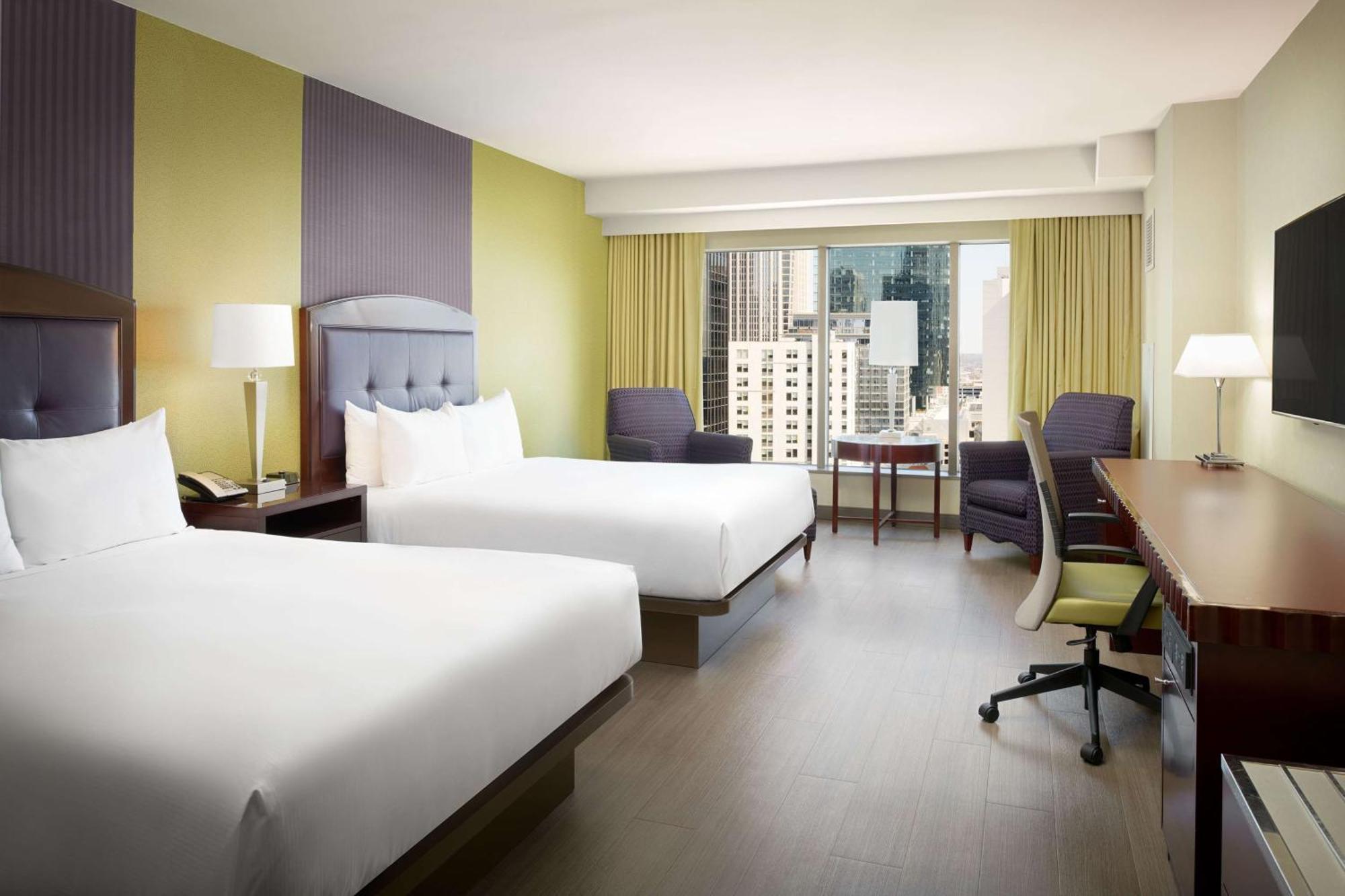 Hotel Hilton Uptown 4*