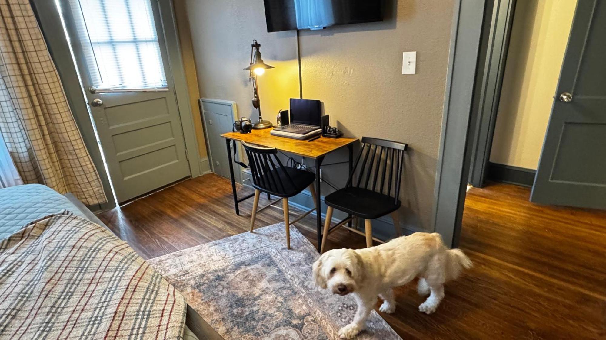 Newly Renovated! Lux 2-king With Winter Deals! *
