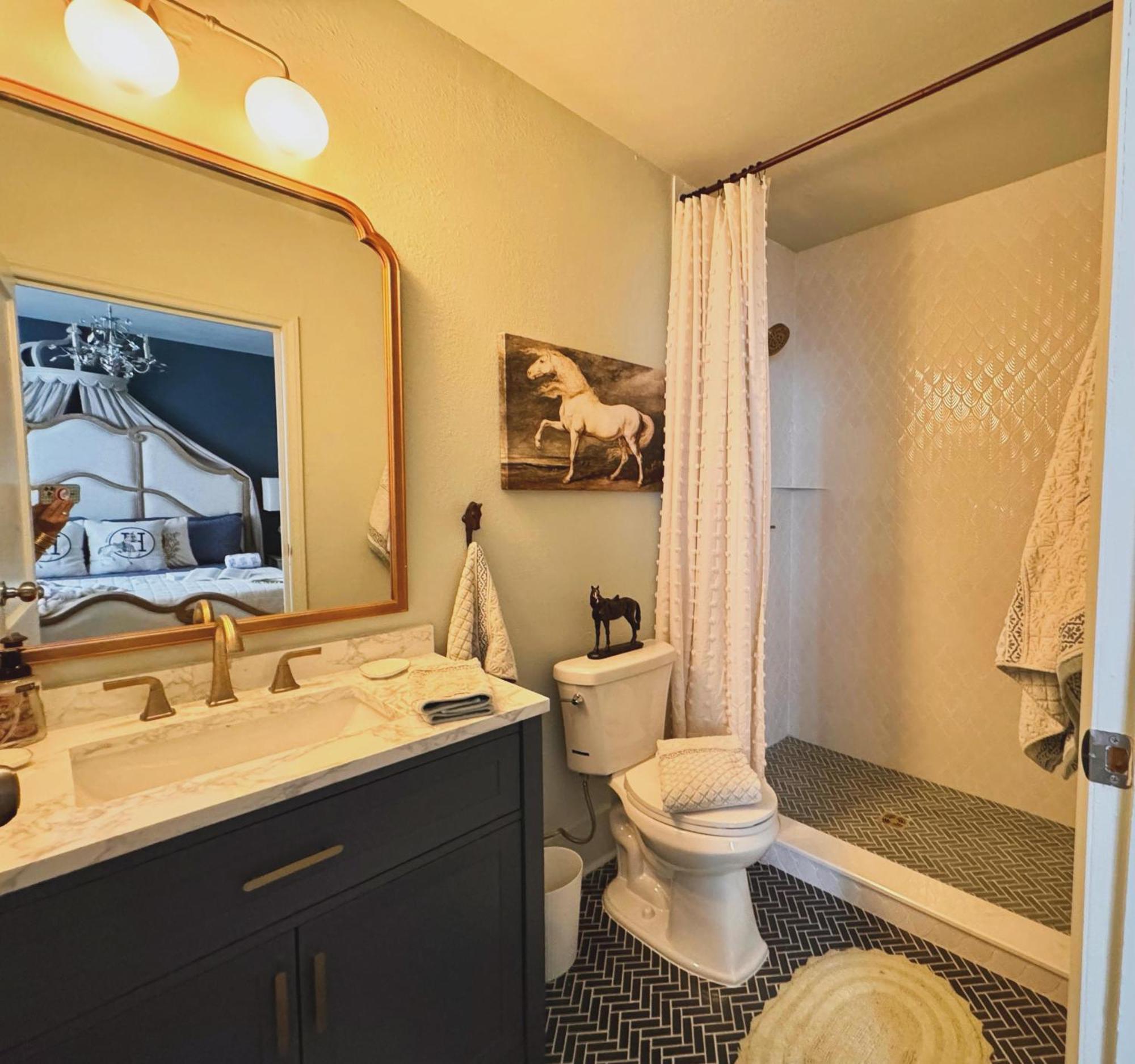 Newly Renovated! Lux 2-king With Winter Deals!