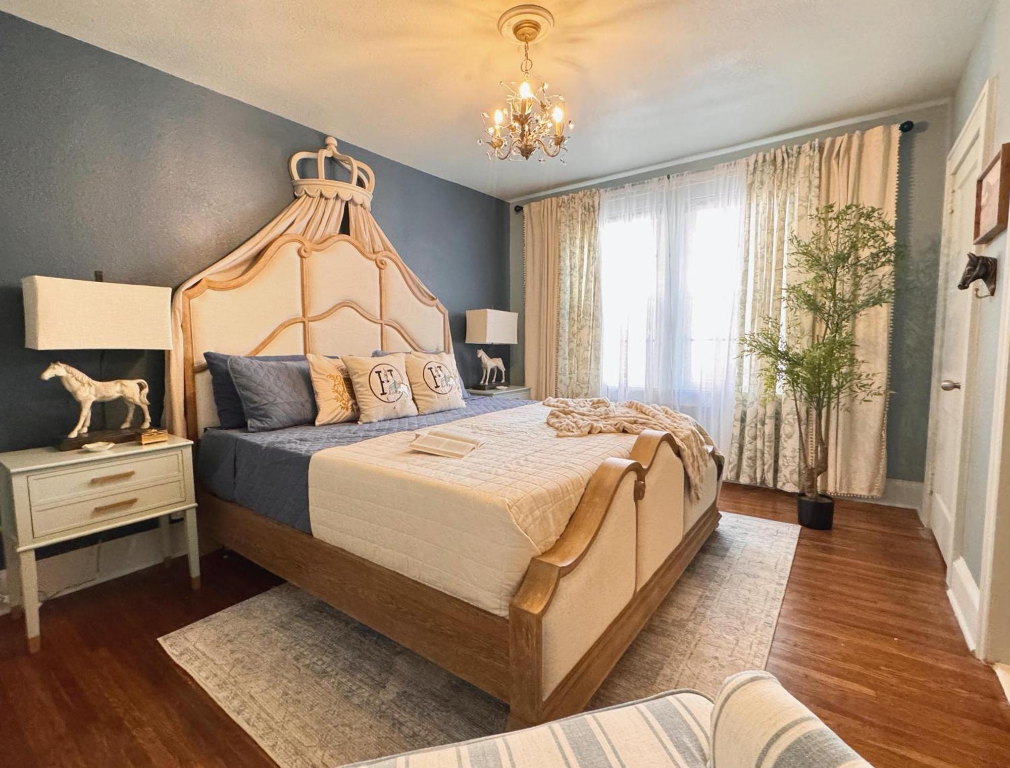 Newly Renovated! Lux 2-king With Winter Deals! * Charlotte