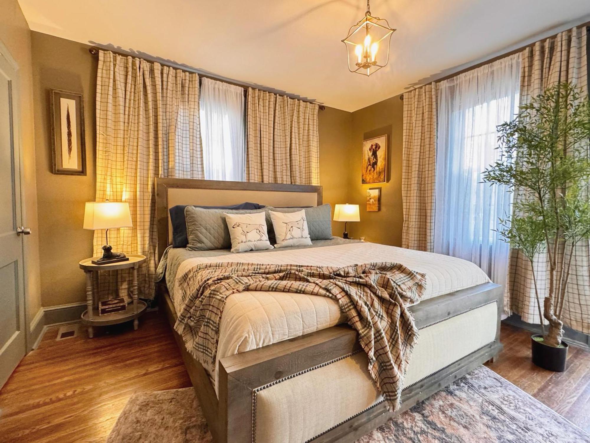 Newly Renovated! Lux 2-king With Winter Deals! Charlotte