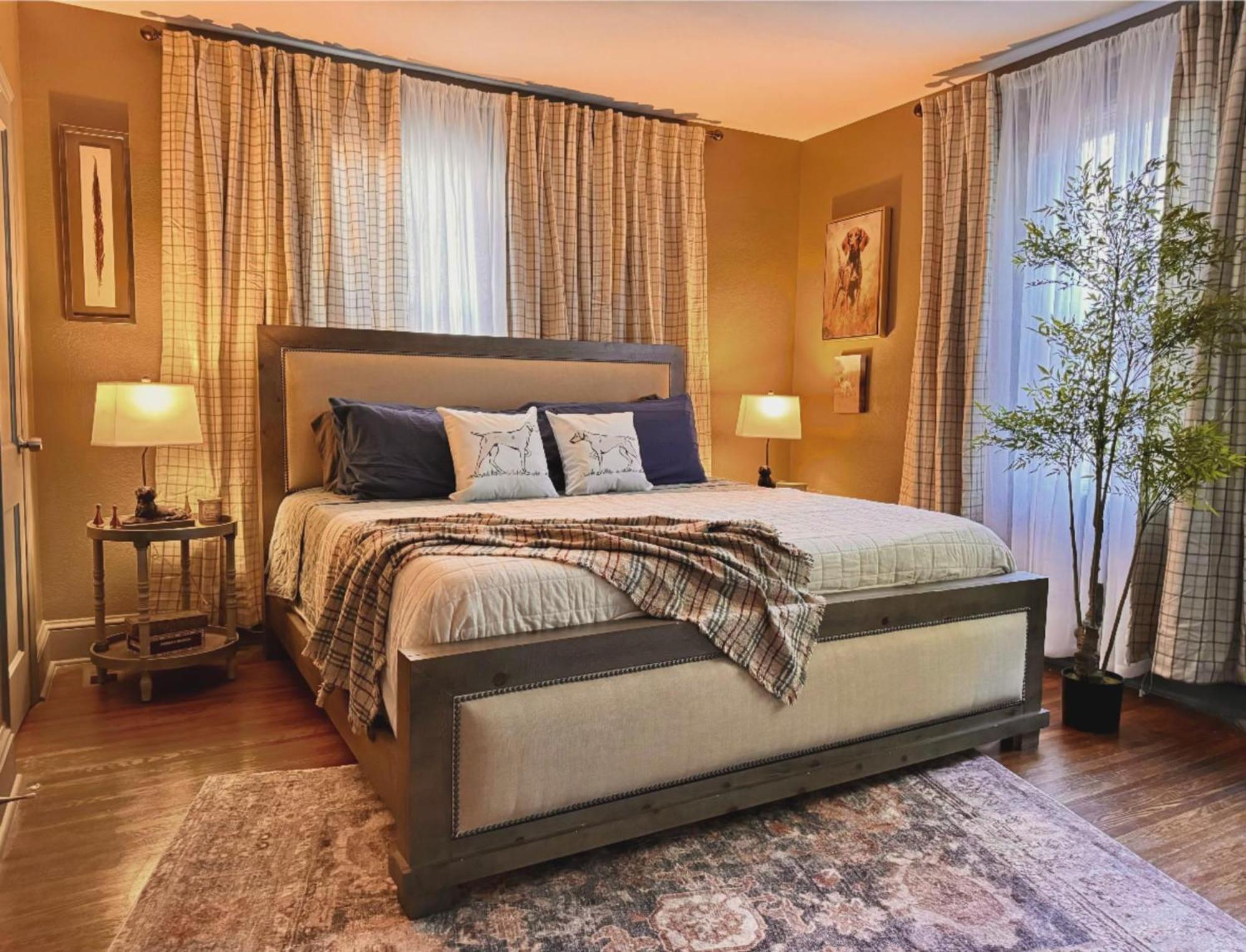 Holiday home Newly Renovated! Lux 2-king With Winter Deals!