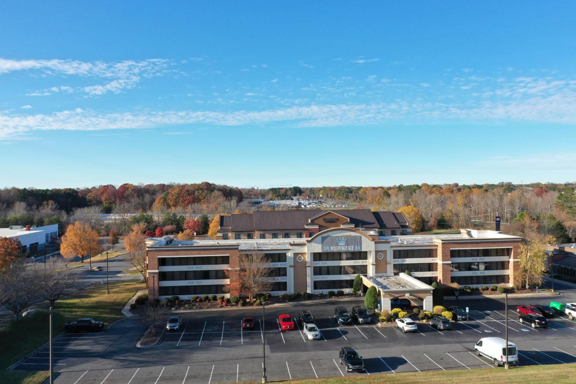 Hotel The Independence - Matthews 3*