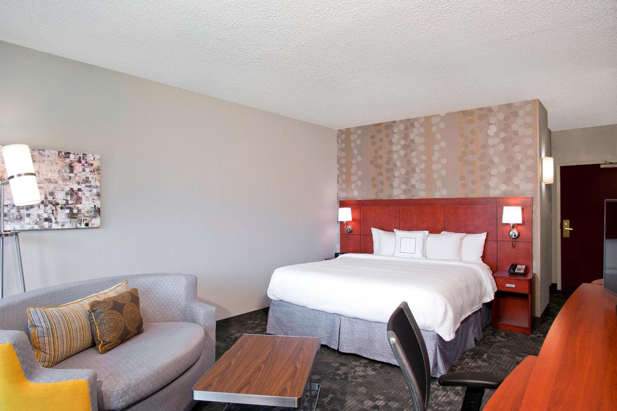 Courtyard By Marriott Ballantyne Charlotte