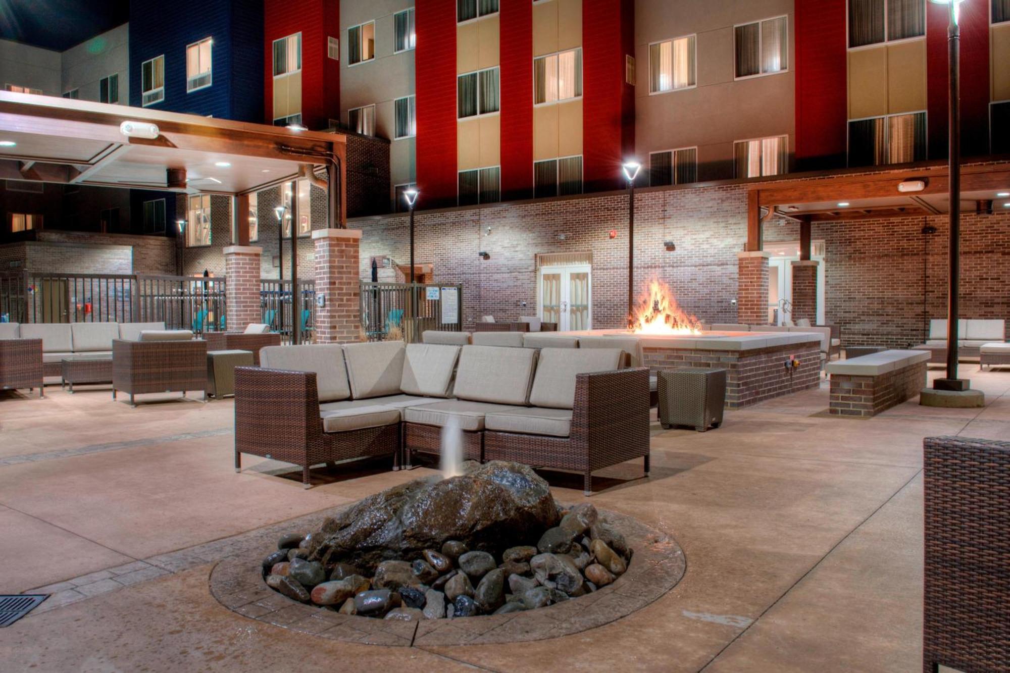 By Marriott Airport 3*