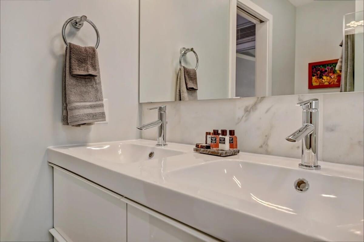 Myers Park Gem Great Location Holiday home