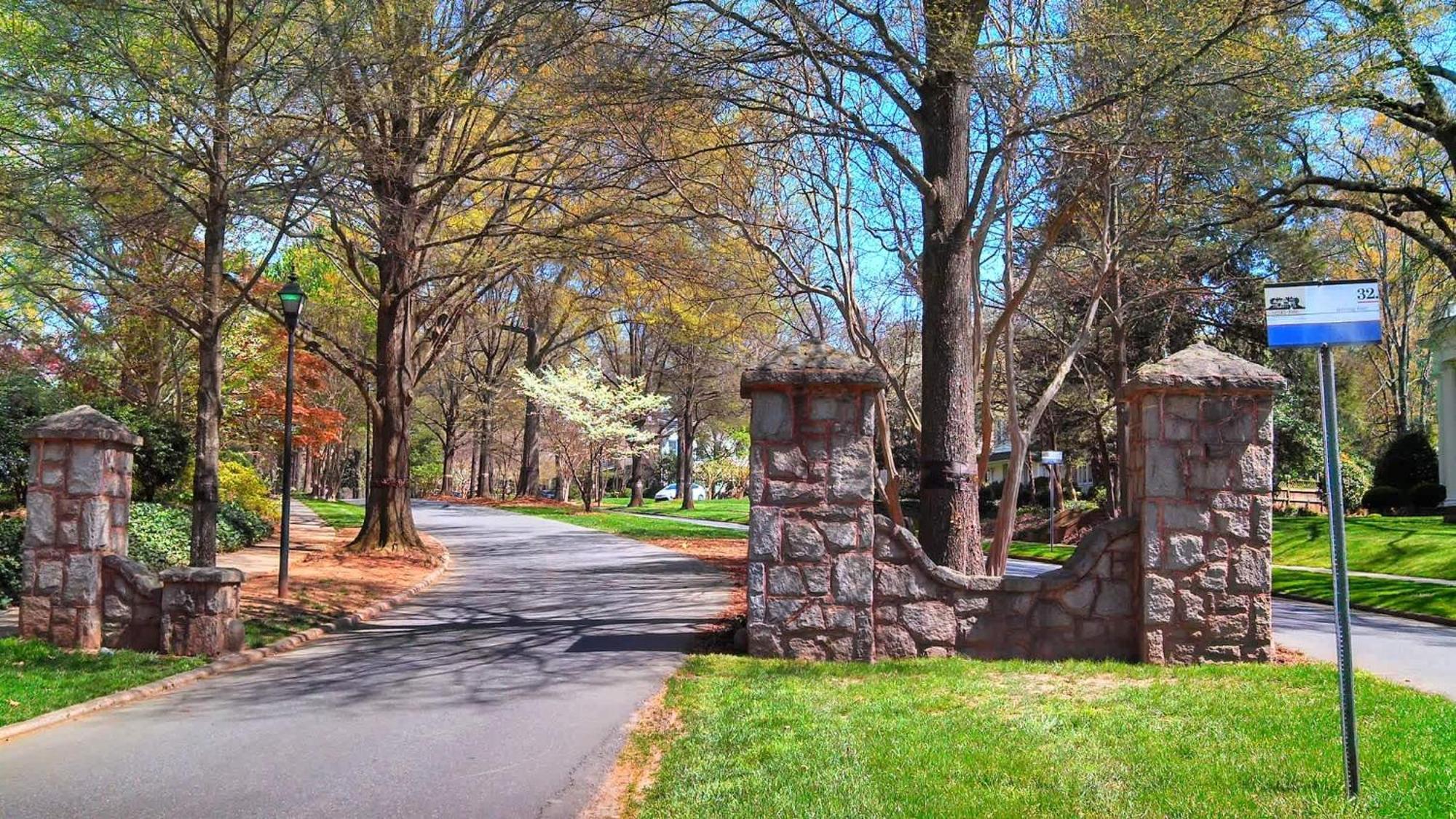 Myers Park Gem Great Location *
