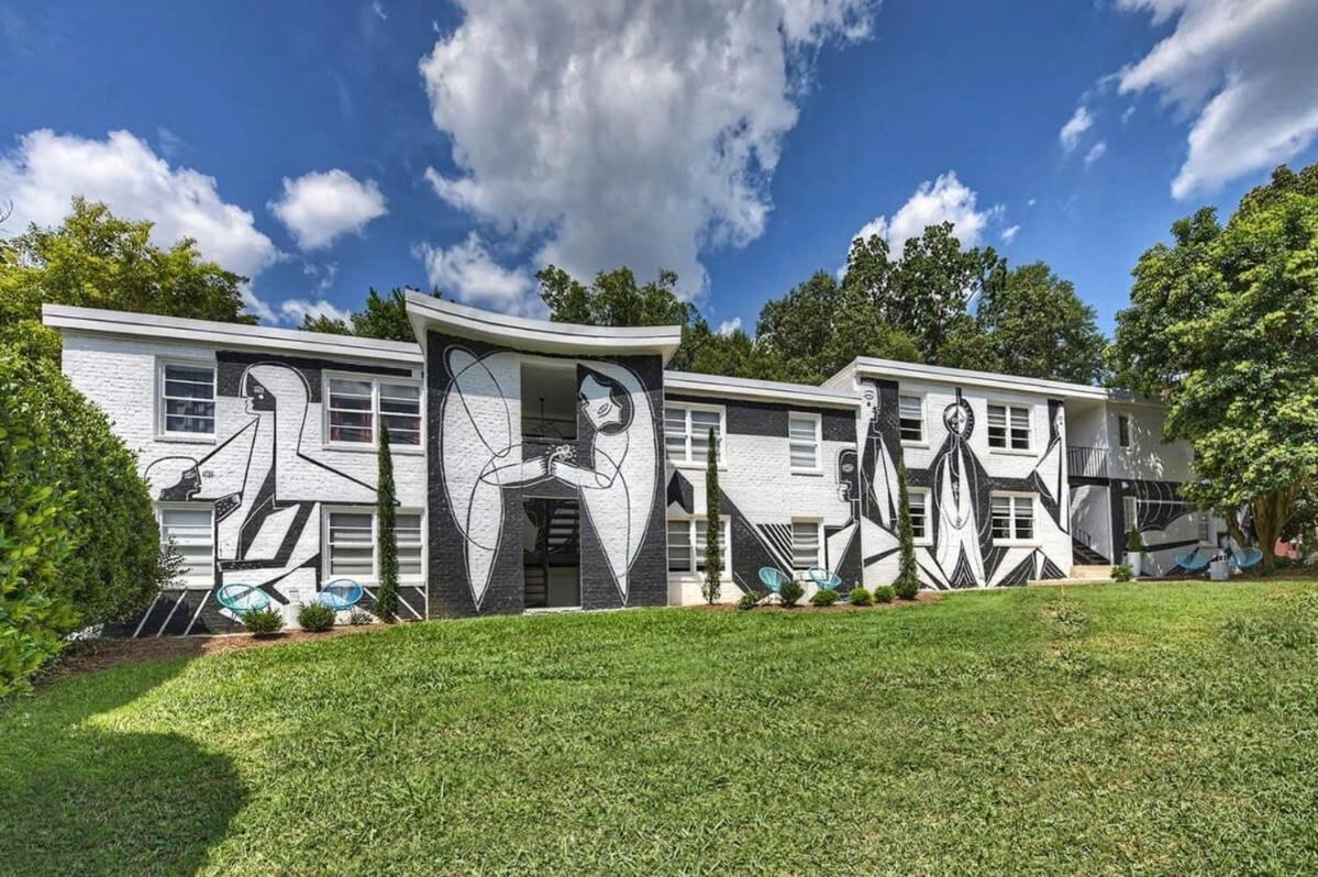 Myers Park Gem Great Location Holiday home *