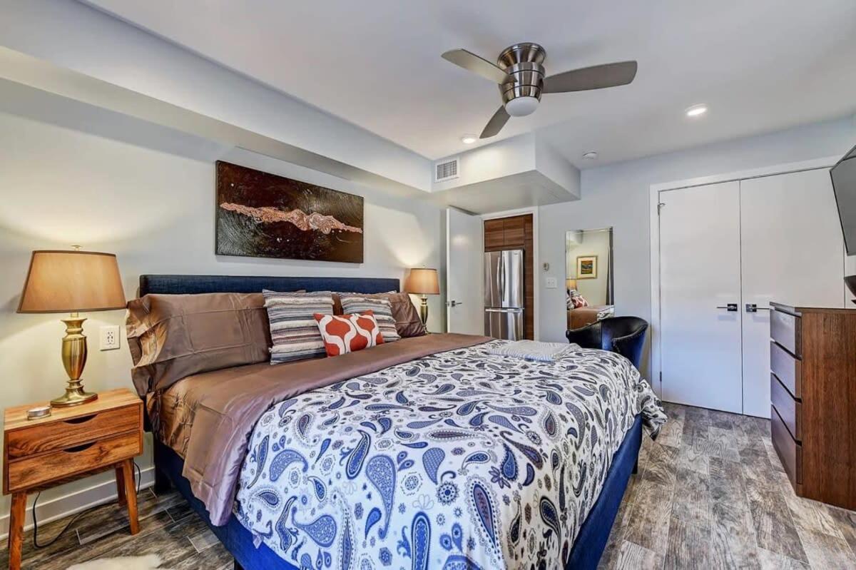 Comfortable And Stylish Near Myers Park