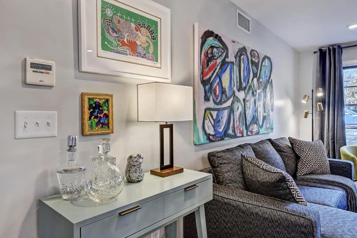 Holiday home Comfortable And Stylish Near Myers Park *