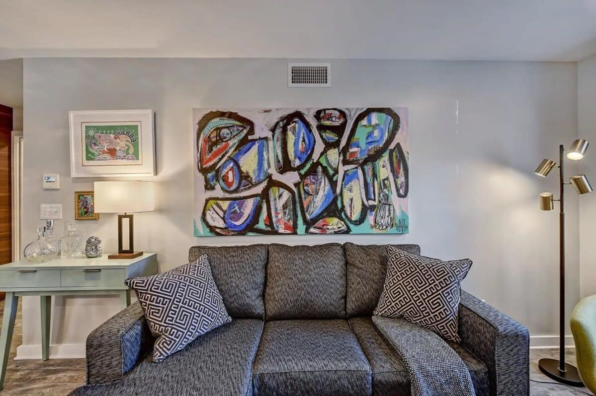Comfortable And Stylish Near Myers Park Holiday home Charlotte
