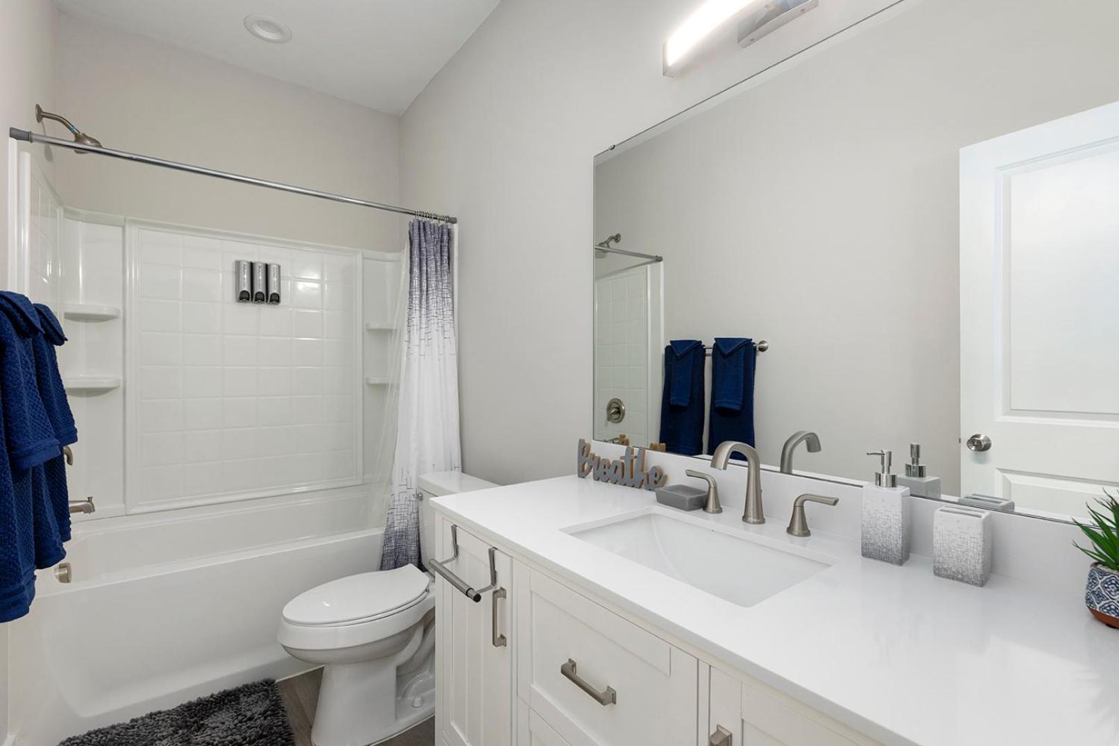 Cozy & Modern Close To Uptown & Airport * Charlotte