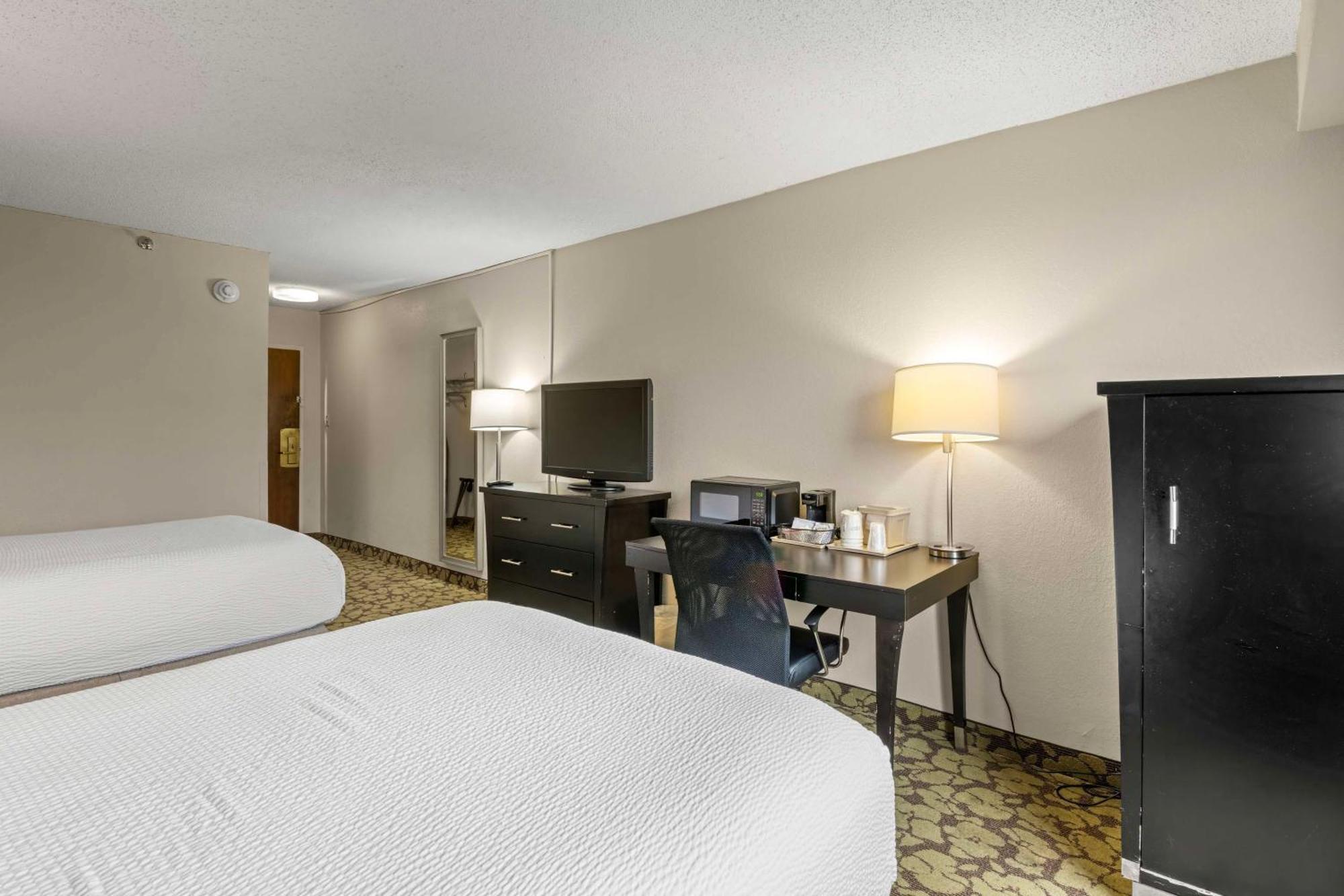 Red Lion Hotel