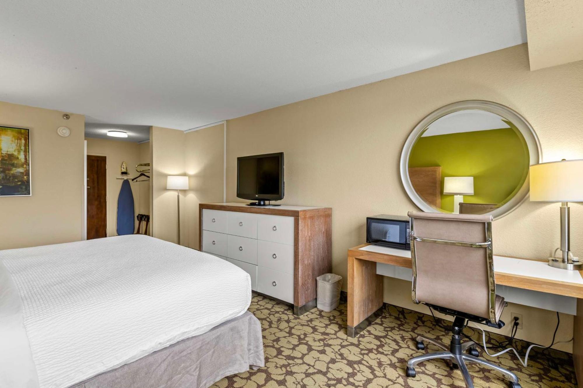 Red Lion 3* Charlotte