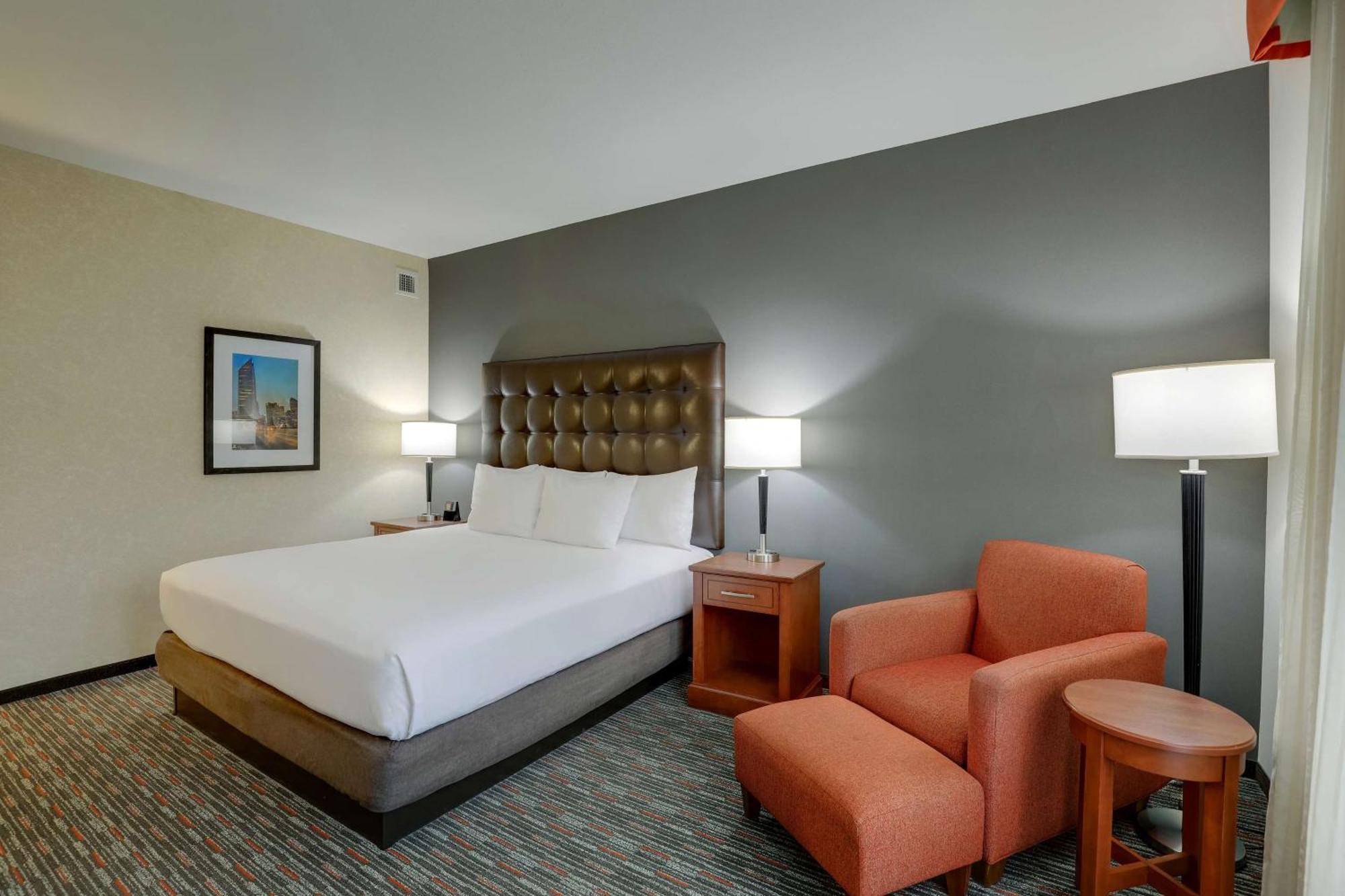 Hotel Drury & Arrowood 3*