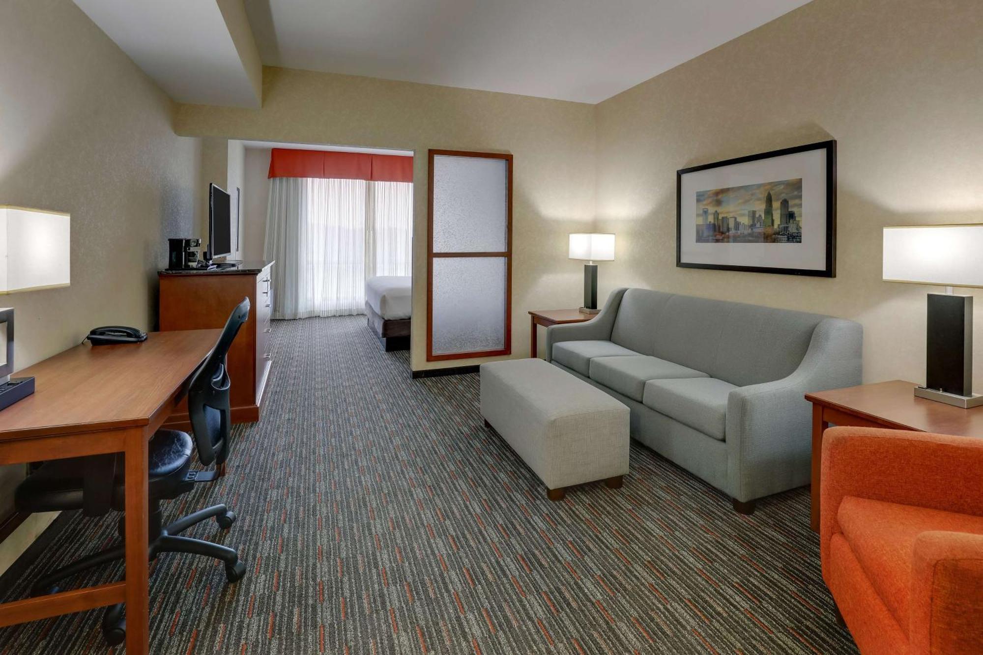 Drury & Arrowood Hotel