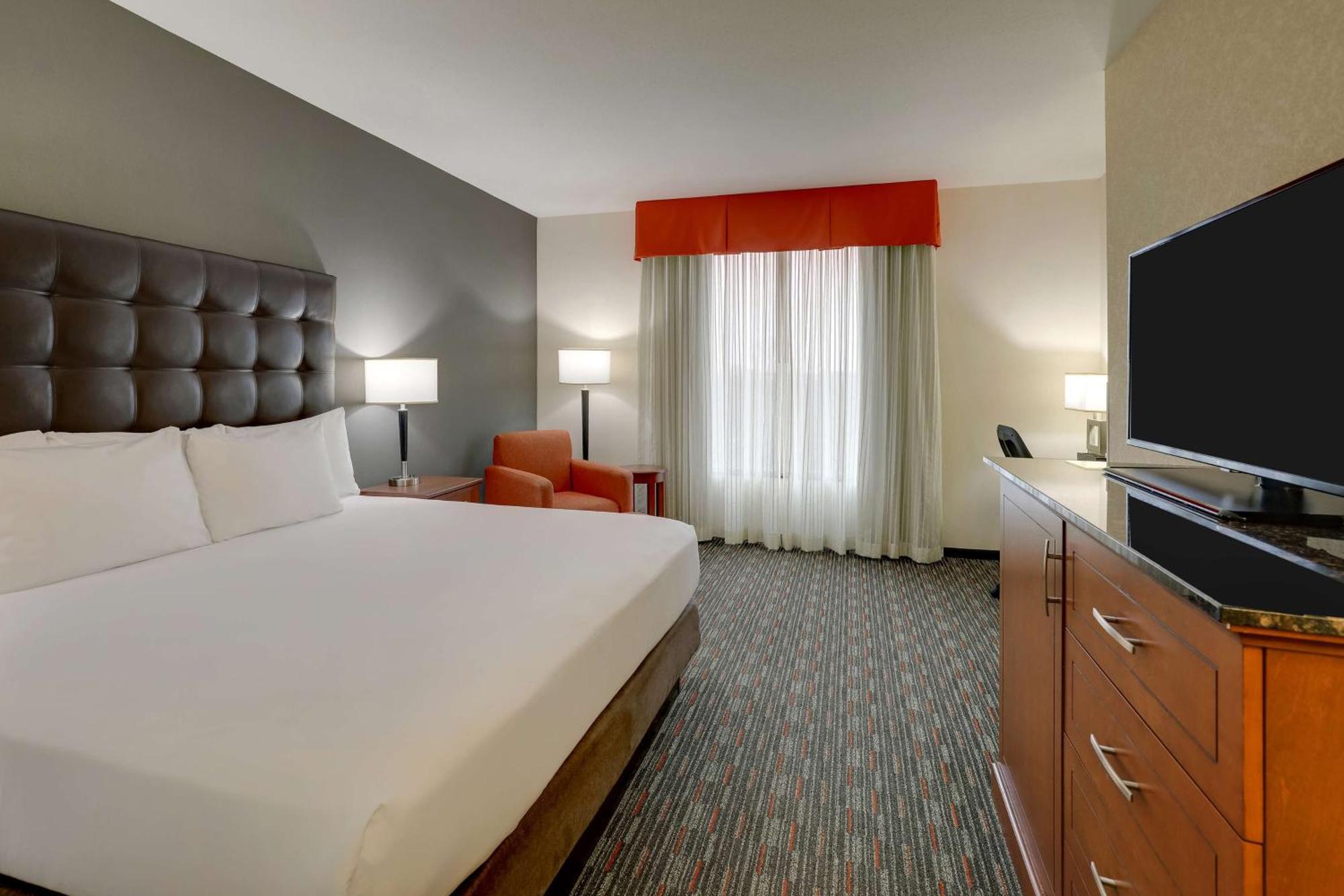 Drury & Arrowood Hotel 3*