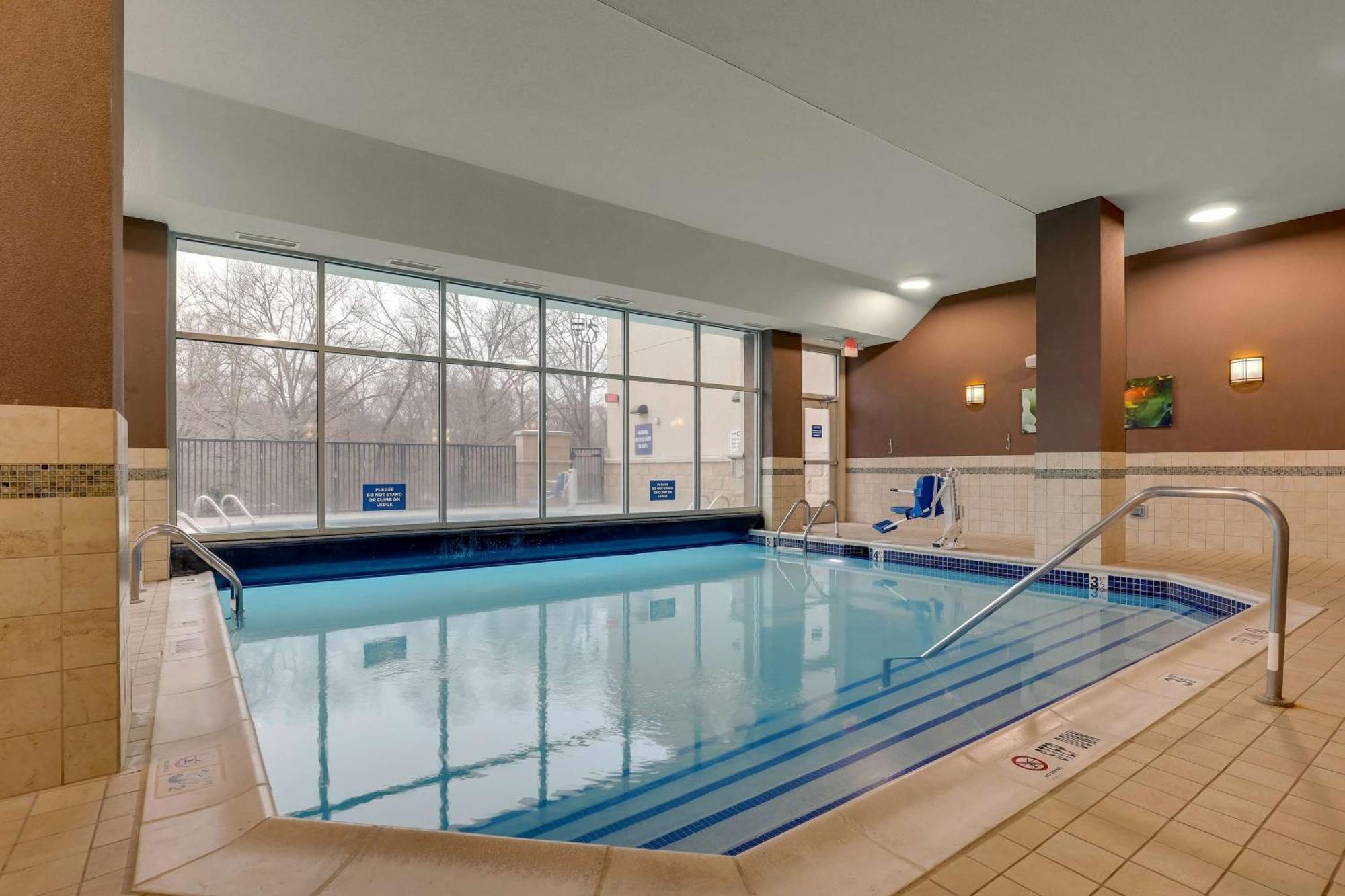 Hotel Drury & Arrowood 3*