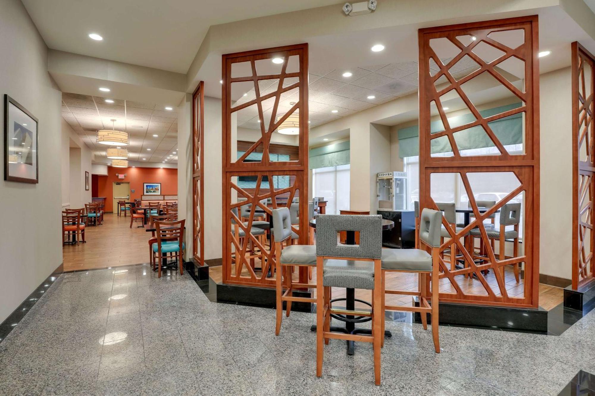 Drury & Arrowood Hotel 3*