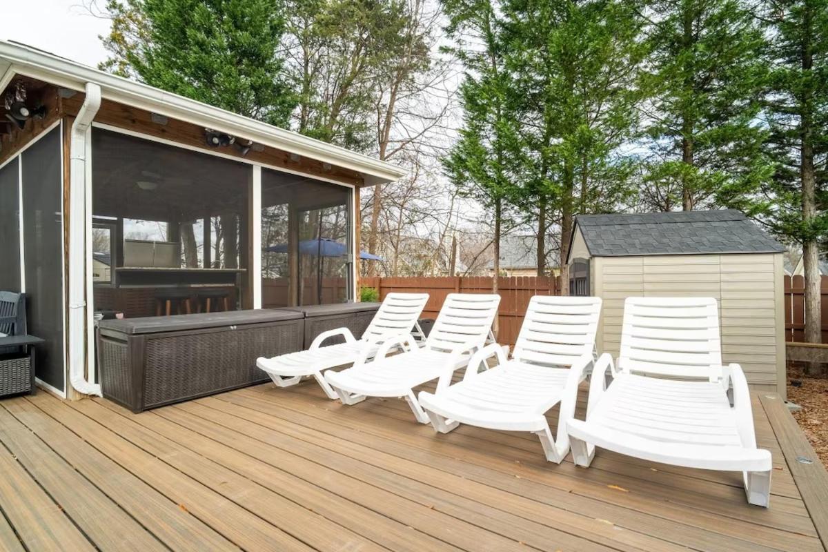 Tiki Hut, Bar, Kitchenette, Grill, Firepit At Pool Apartment Charlotte